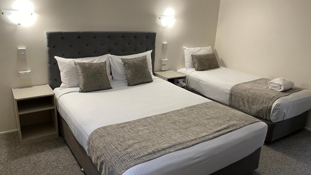 Rocky Gardens Motor Inn Rockhampton Exteriör bild