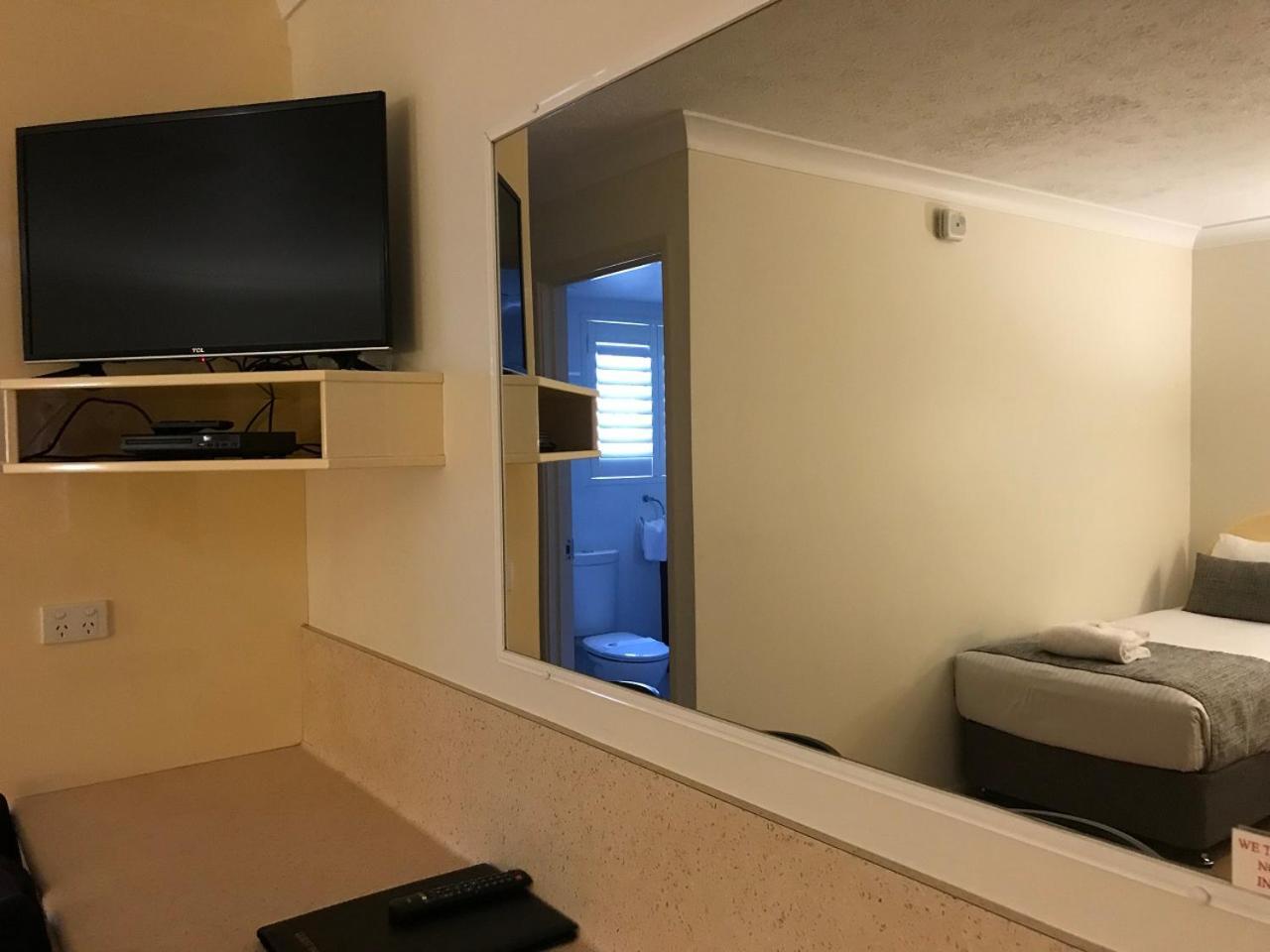 Rocky Gardens Motor Inn Rockhampton Exteriör bild