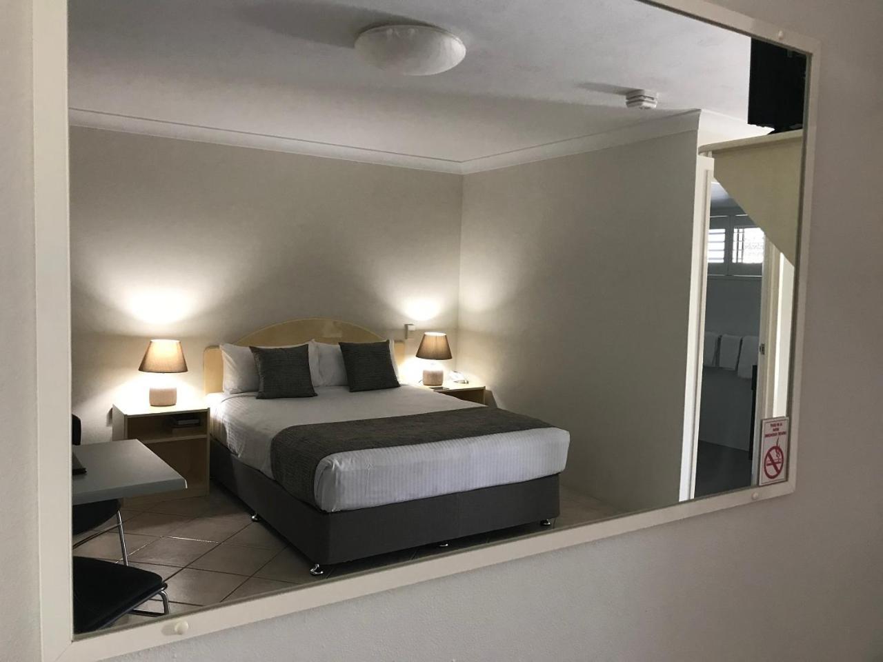 Rocky Gardens Motor Inn Rockhampton Exteriör bild