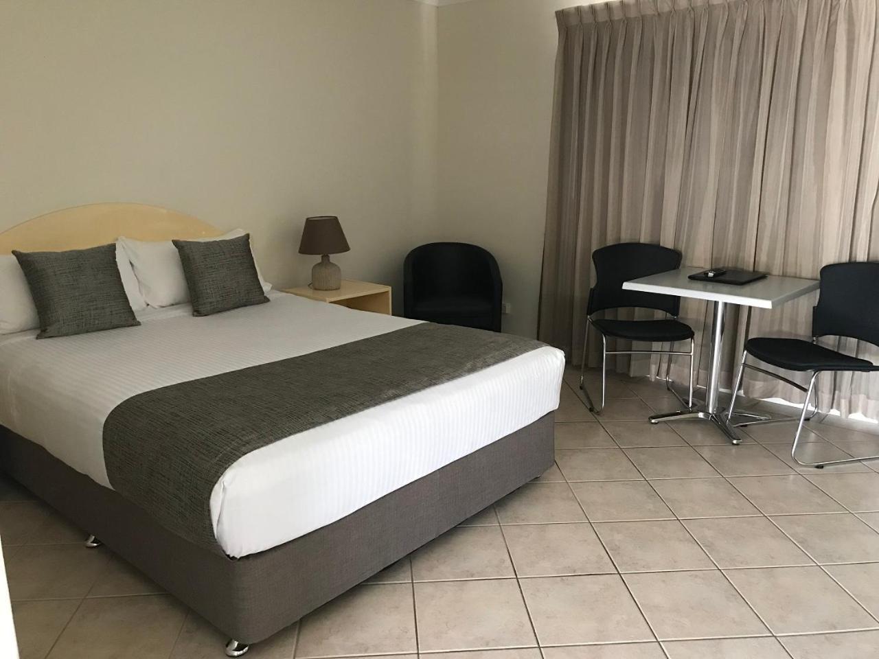Rocky Gardens Motor Inn Rockhampton Exteriör bild