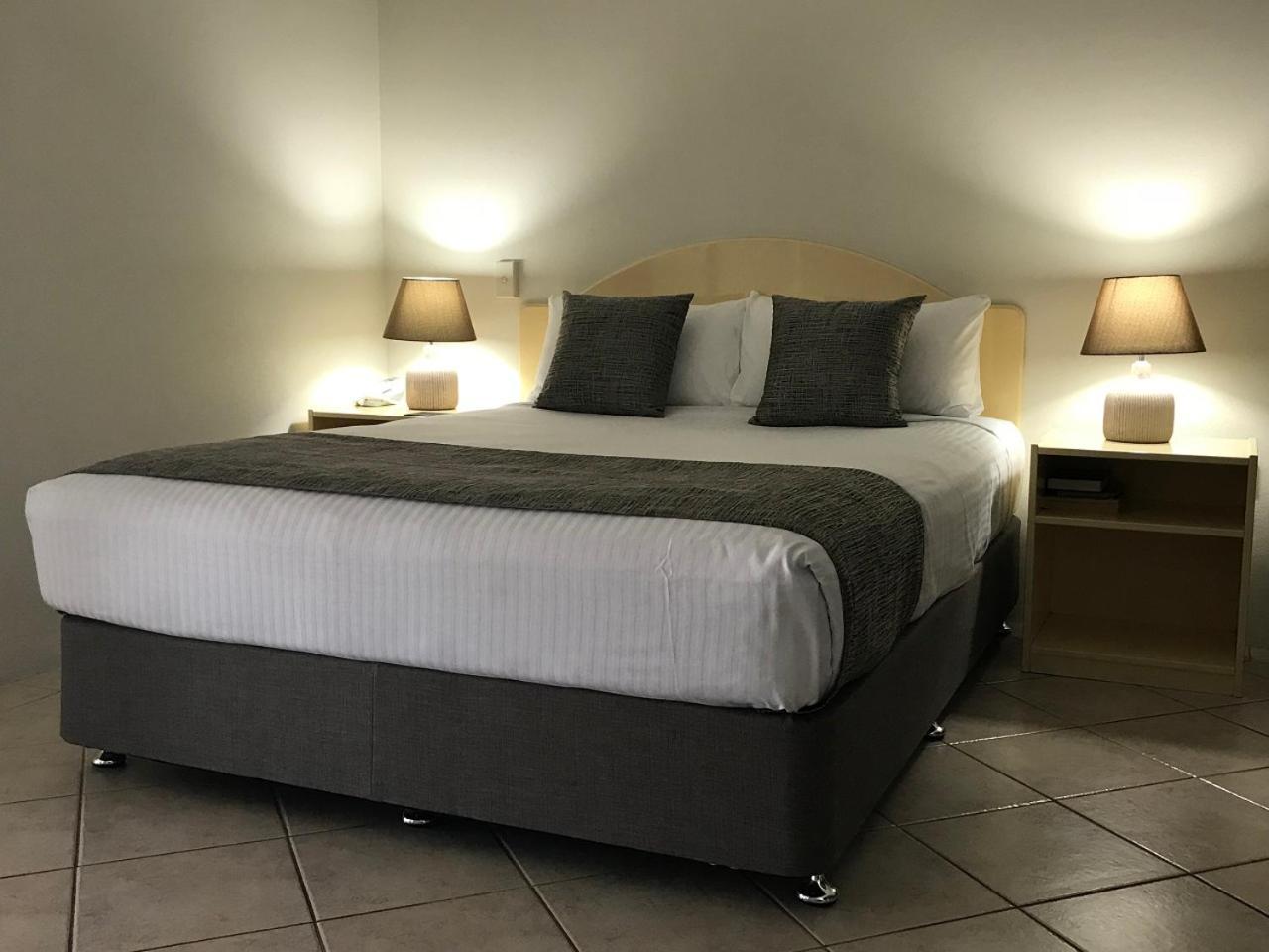 Rocky Gardens Motor Inn Rockhampton Exteriör bild